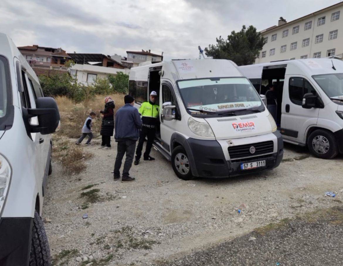 Okul servisleri gözden geçirildi