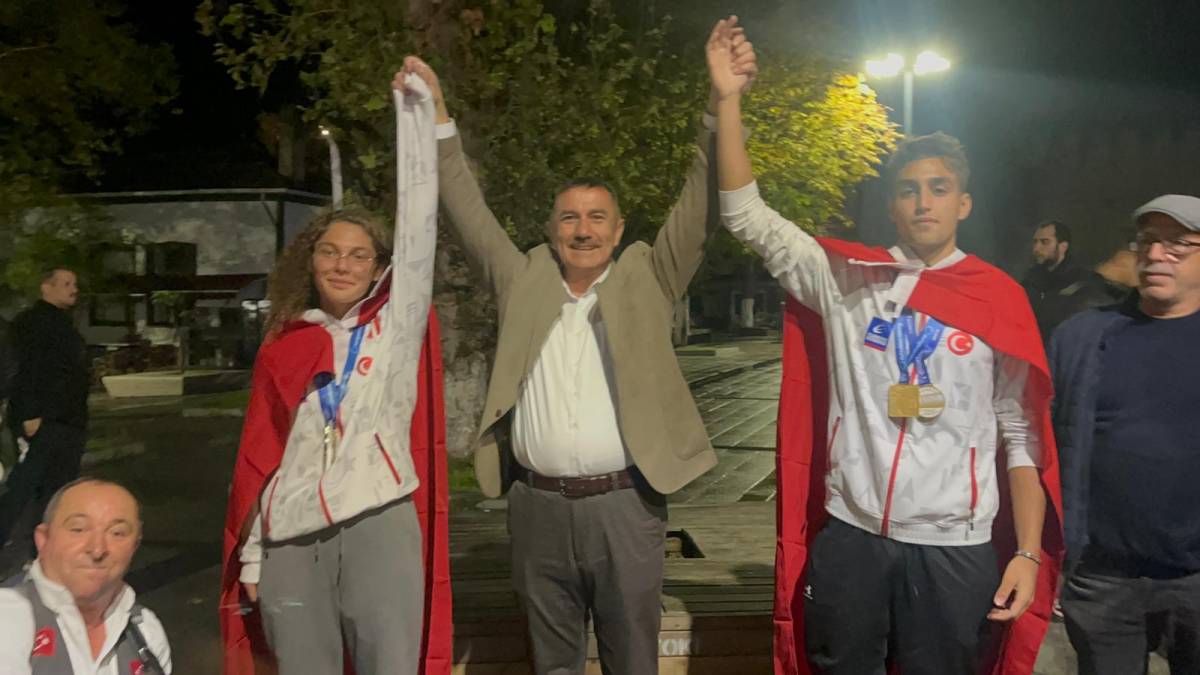 Sinop’ta şampiyonlara görkemli karşılama