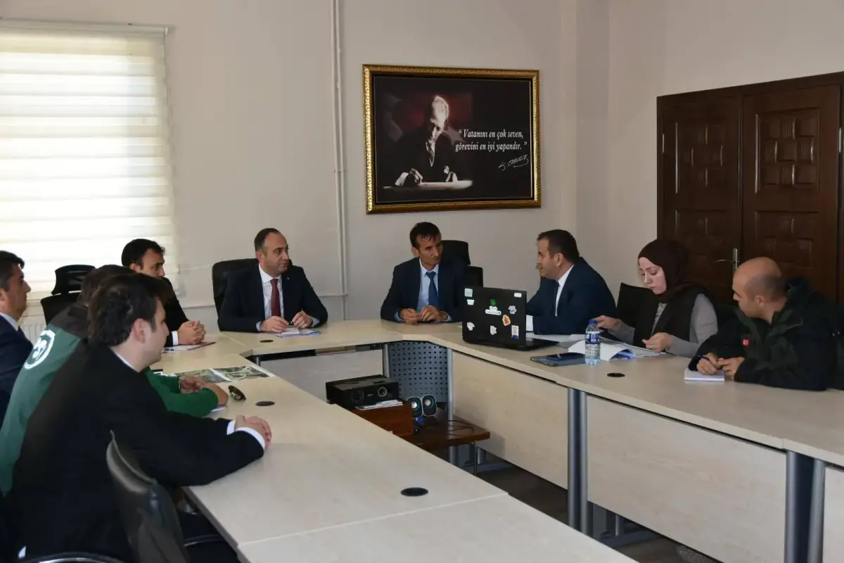 Dikmen'de yol yapım çalışmaları devam ediyor