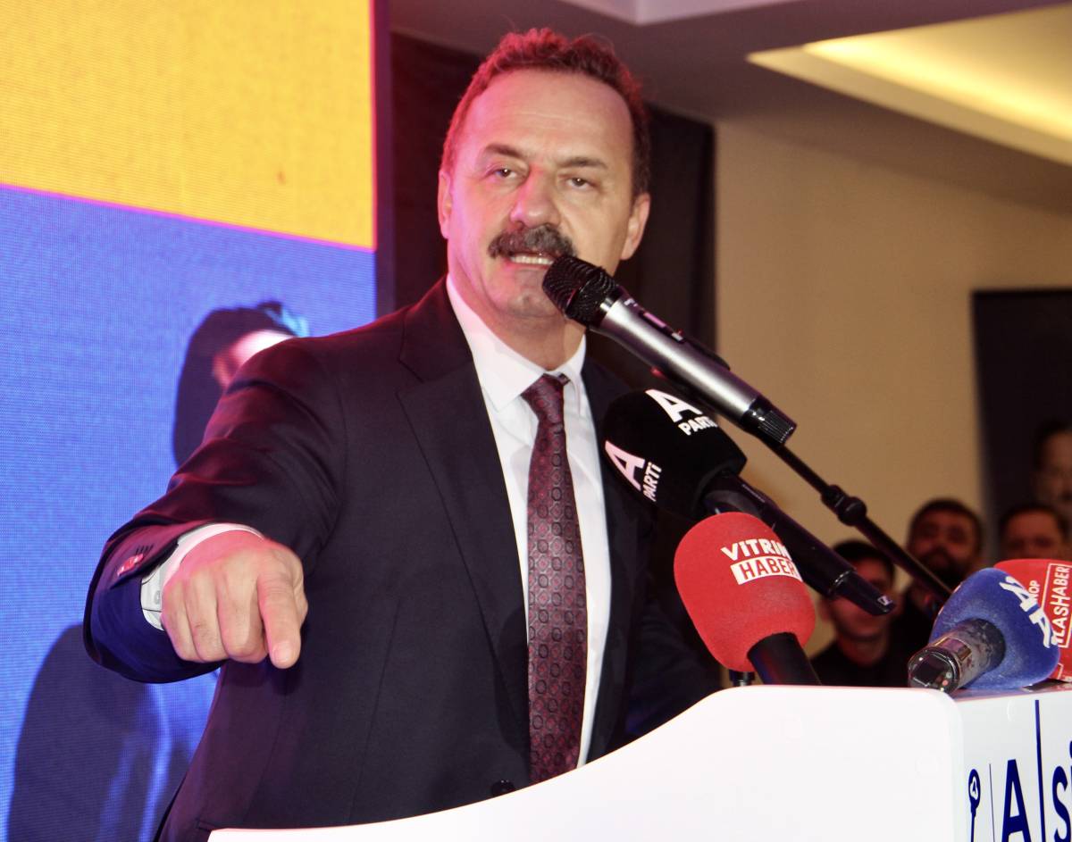 Anahtar Parti Genel Başkanı Ağıralioğlu, Sinop’ta partililerle buluştu