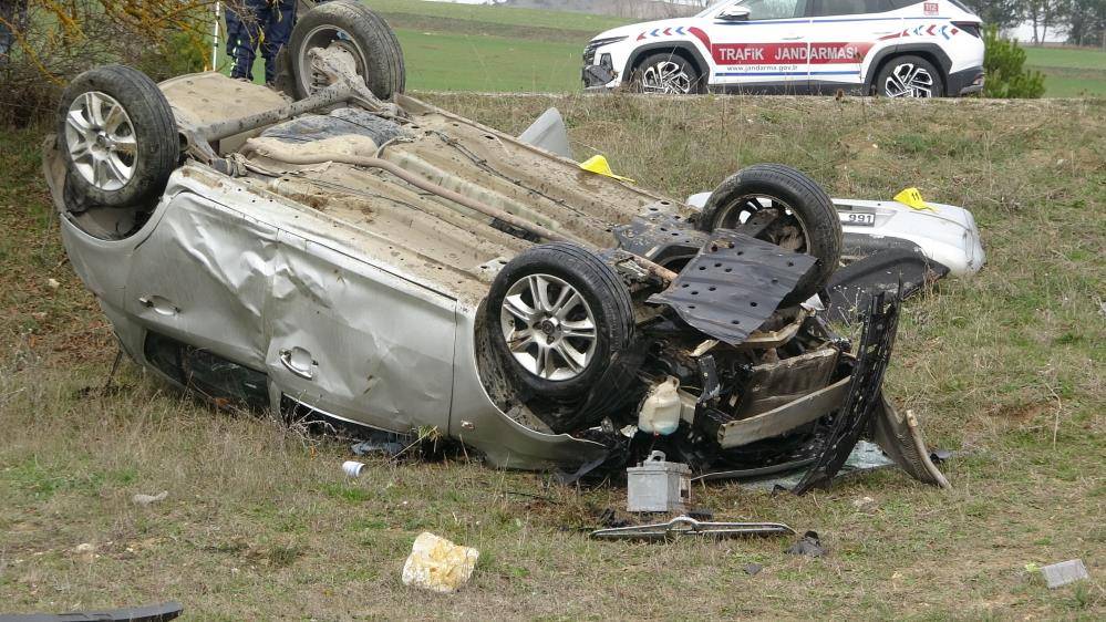 Kastamonu’da feci kaza: Takla atan otomobildeki iki kardeş öldü