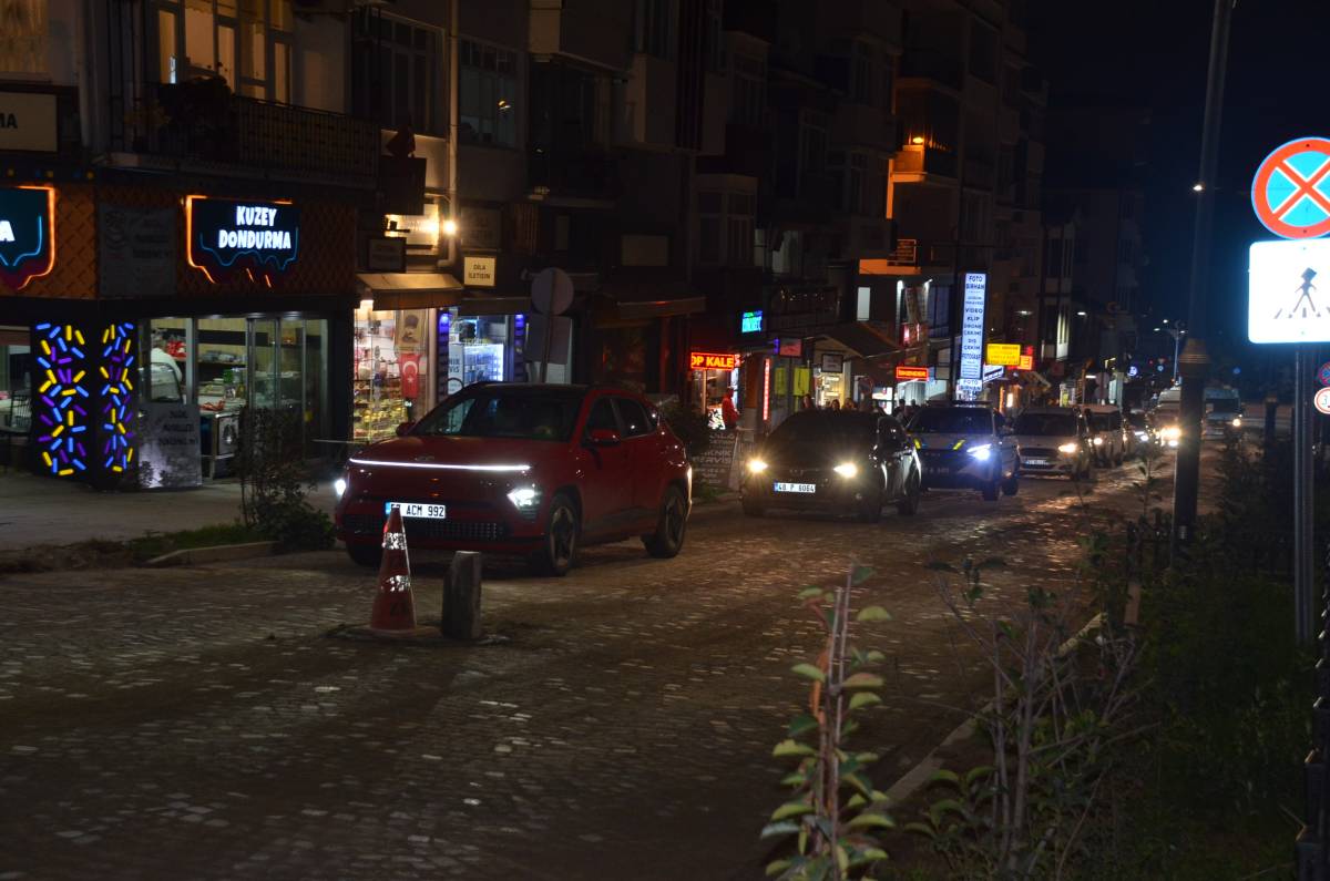 Şehir merkezi akşam kilit