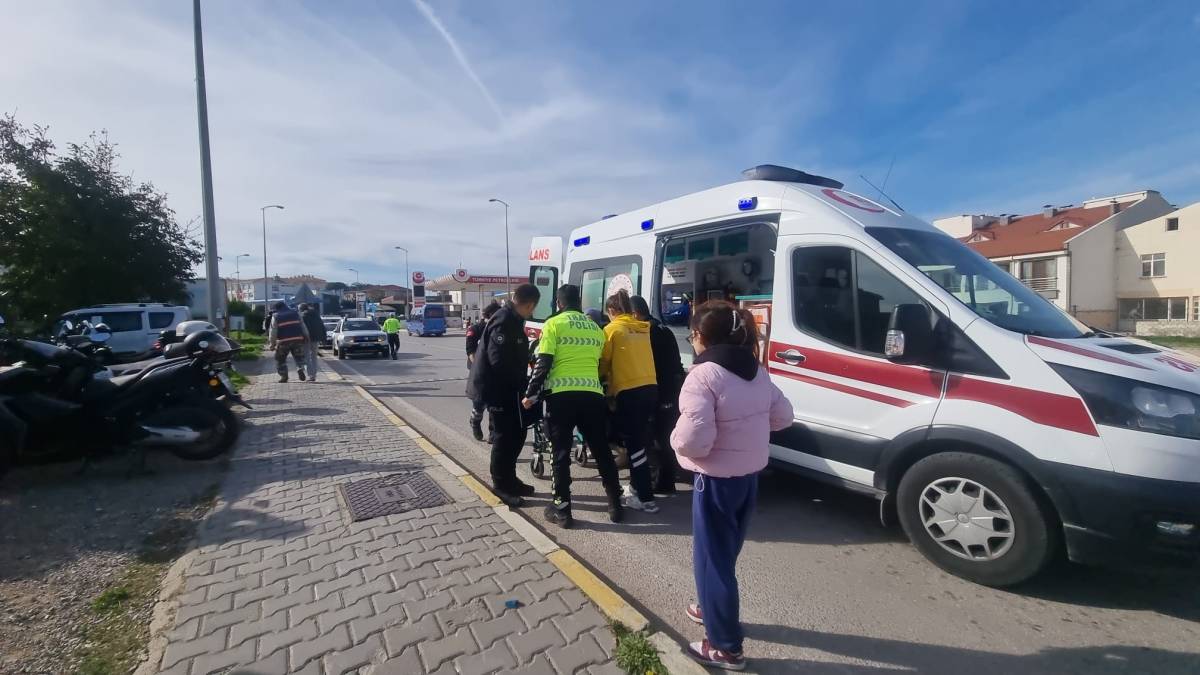 Sinop'ta motosiklet devrildi:1 yaralı