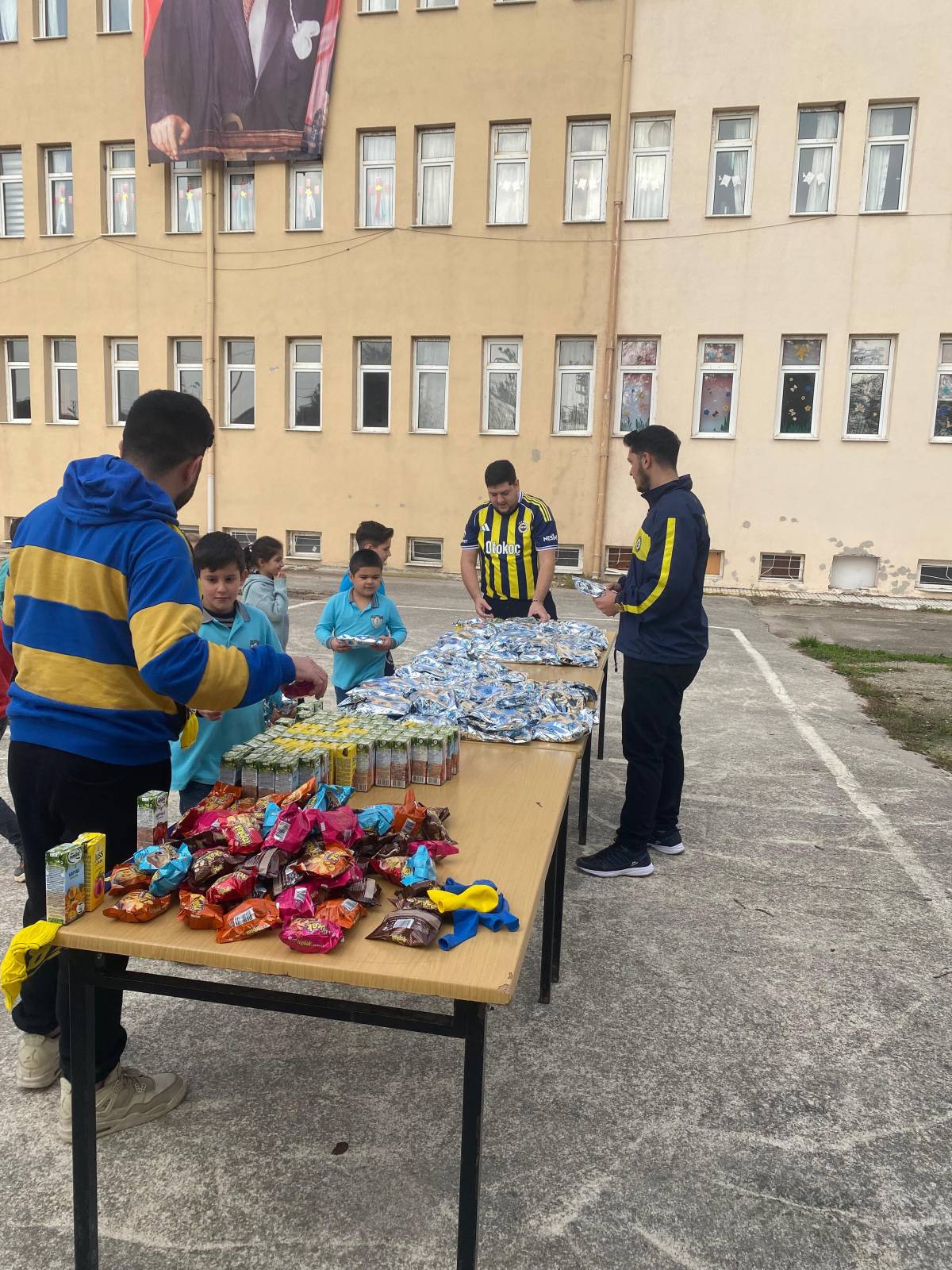 Sinop GFB'den köy okuluna anlamlı ziyaret