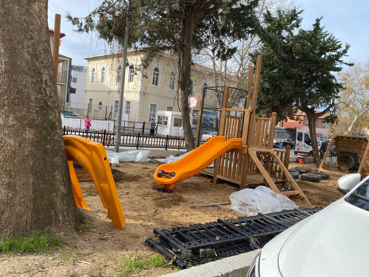 Eski park gitti, yerine çifte oyun alanı geliyor