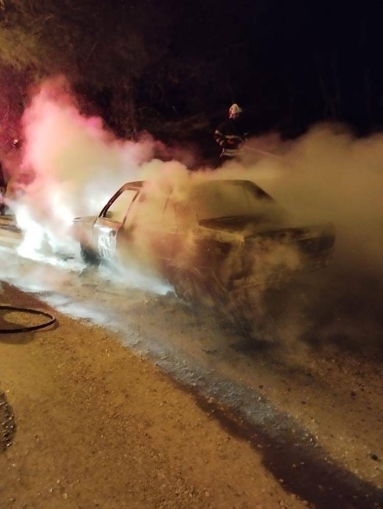 Kahreden olay! Patlayan otomobil bir kişiye mezar oldu