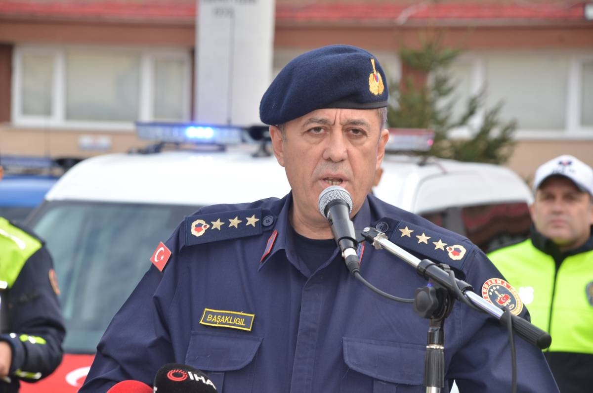 Sinop’ta emniyet ve jandarmaya 19 yeni araç tahsis edildi