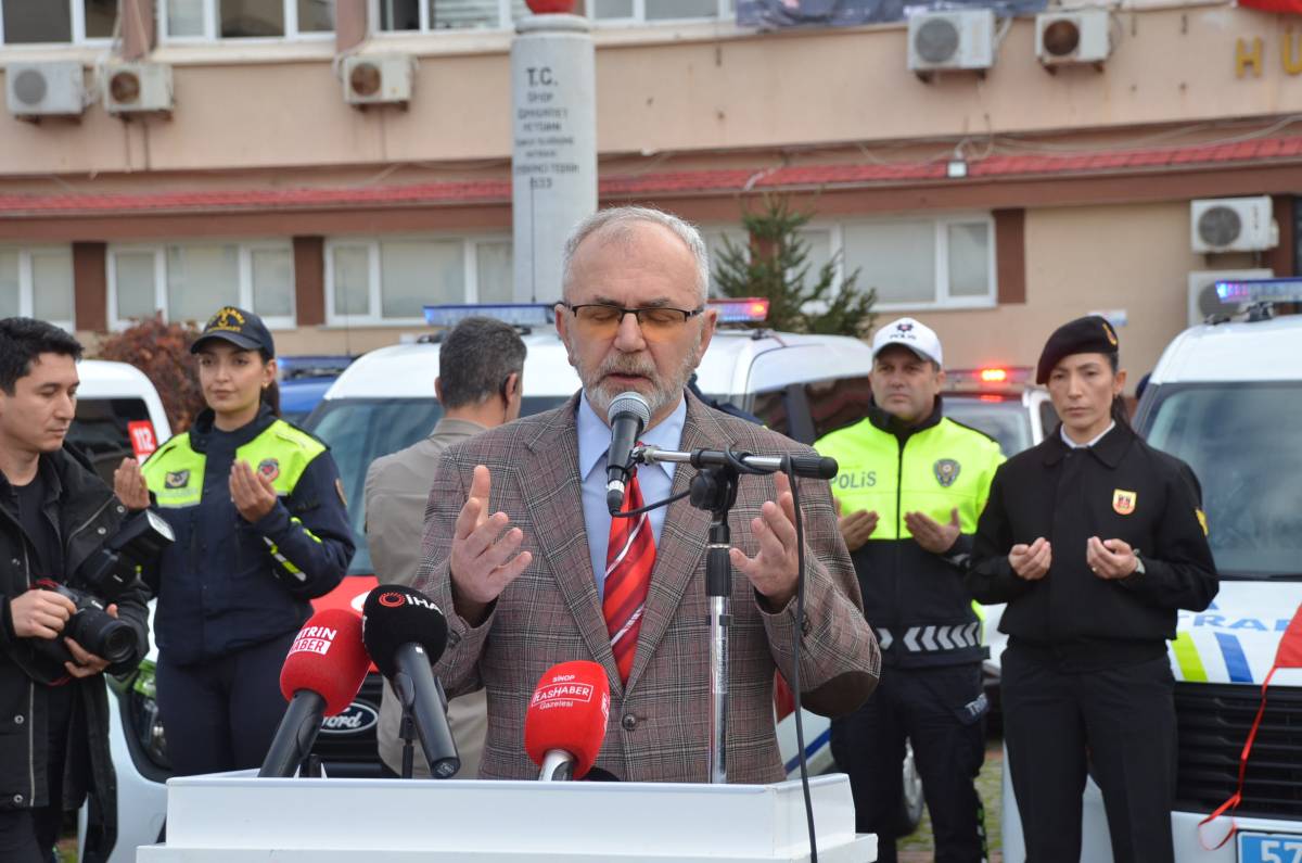Sinop’ta emniyet ve jandarmaya 19 yeni araç tahsis edildi