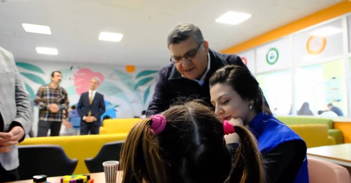 Sinop’ta gönüllü gençler sevgi evlerindeki kardeşlerine ışık oluyor