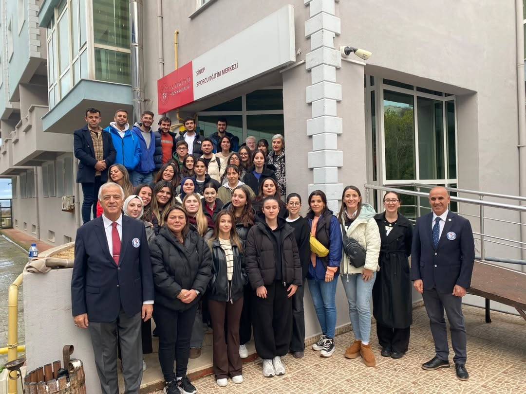 Sinop'ta havuzların yeni gözleri eğitiliyor