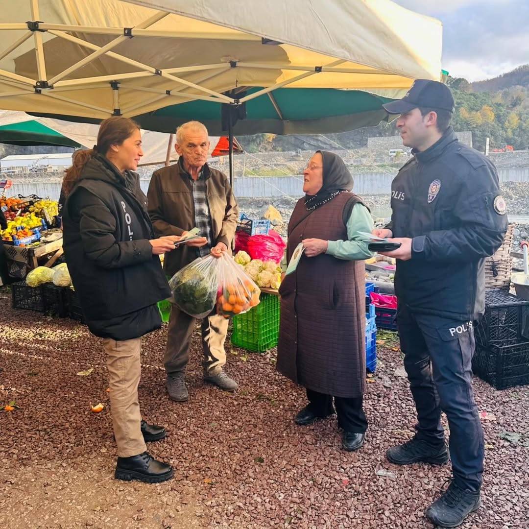 Ayancık'ta dolandırıcılara karşı 'pazar' mesaisi