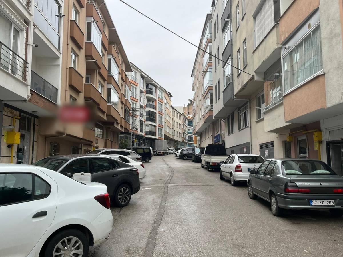 Sürücüler gaza, mahalleli korkuya basıyor