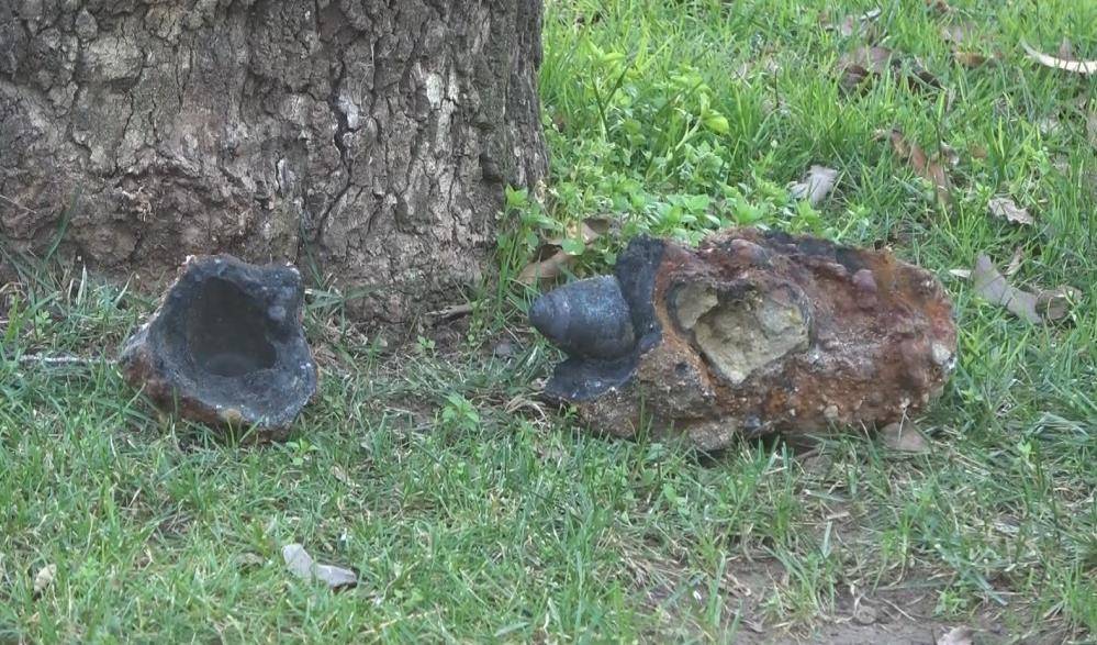 Parkta bulunan askeri mühimmat ekipleri harekete geçirdi