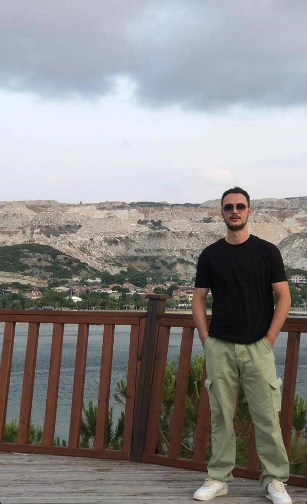 Motosiklet ile minibüs çarpıştı: 1 ölü, 1 yaralı