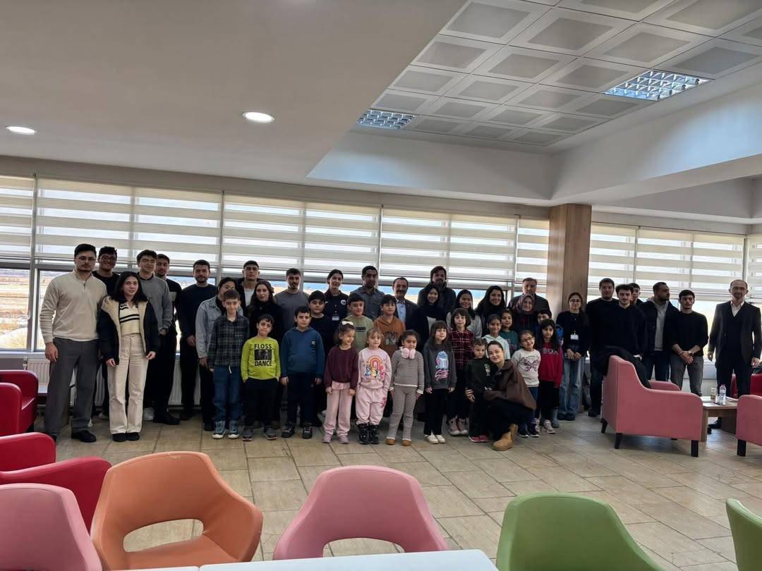 Sınav stresi kar topuyla dağıldı