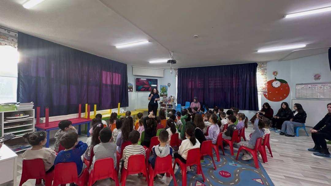 Sağlık eğitimi miniklerle buluştu