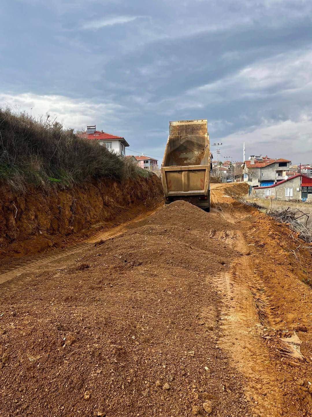 Sinop’ta köy yolları altyapıyla güçleniyor