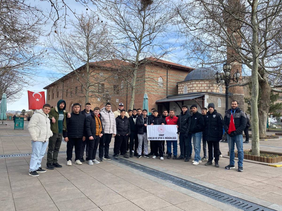 Sinoplu gençlerden Ankara çıkarması