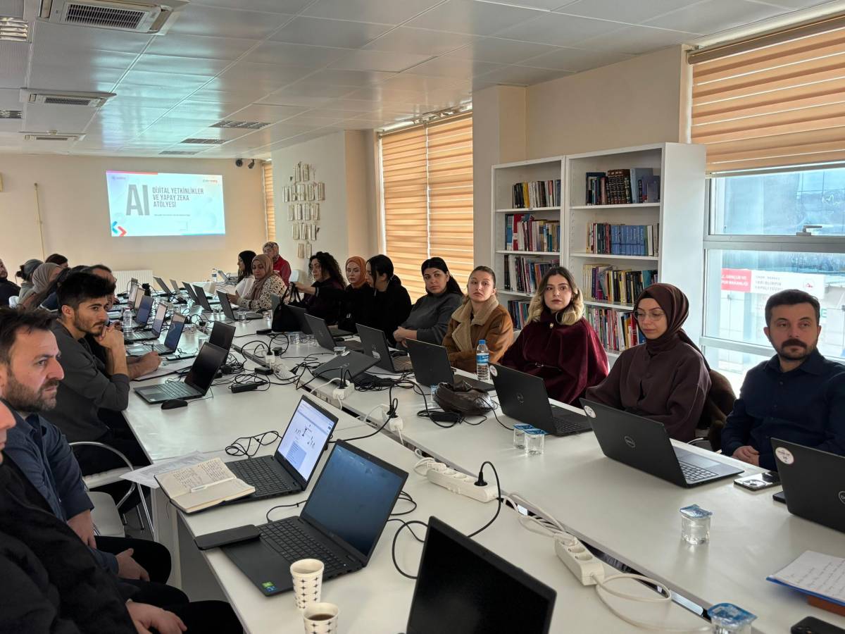 Gençlik liderlerine yapay zekâ eğitimi verildi