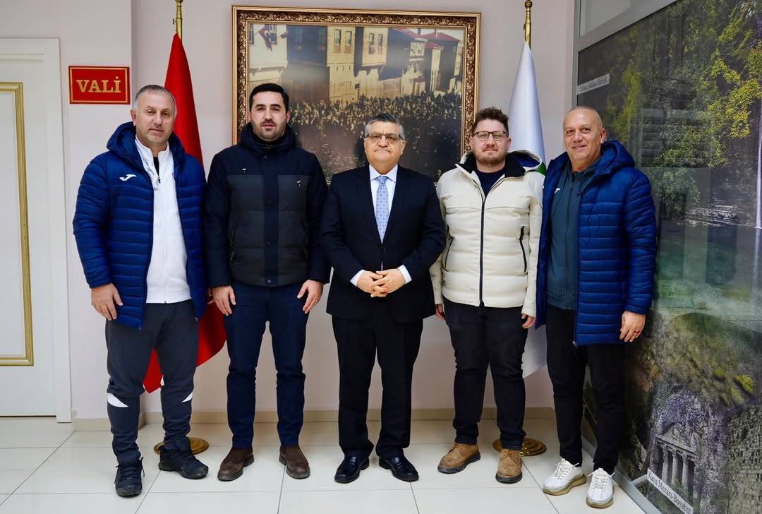 Sinopspor yönetiminden Vali Özarslan’a ziyaret