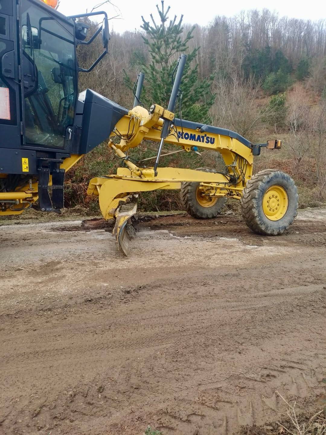 Sinop’ta heyelan temizliği çalışmaları sürüyor