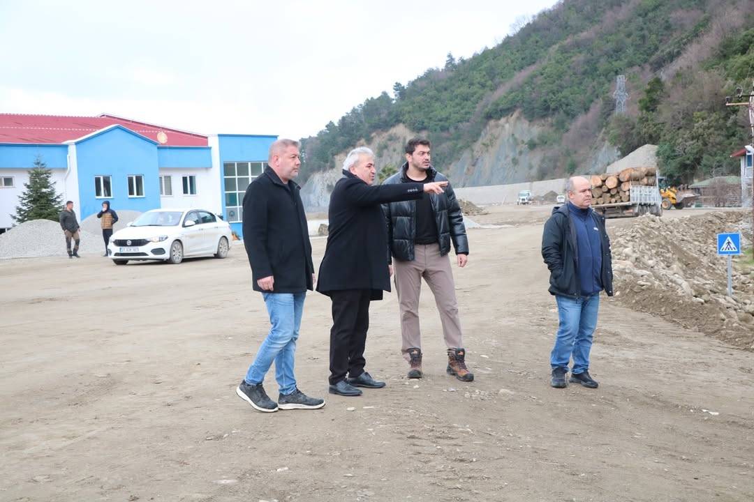 Ayancık’ta otogar kavşağı çalışmaları yerinde incelendi