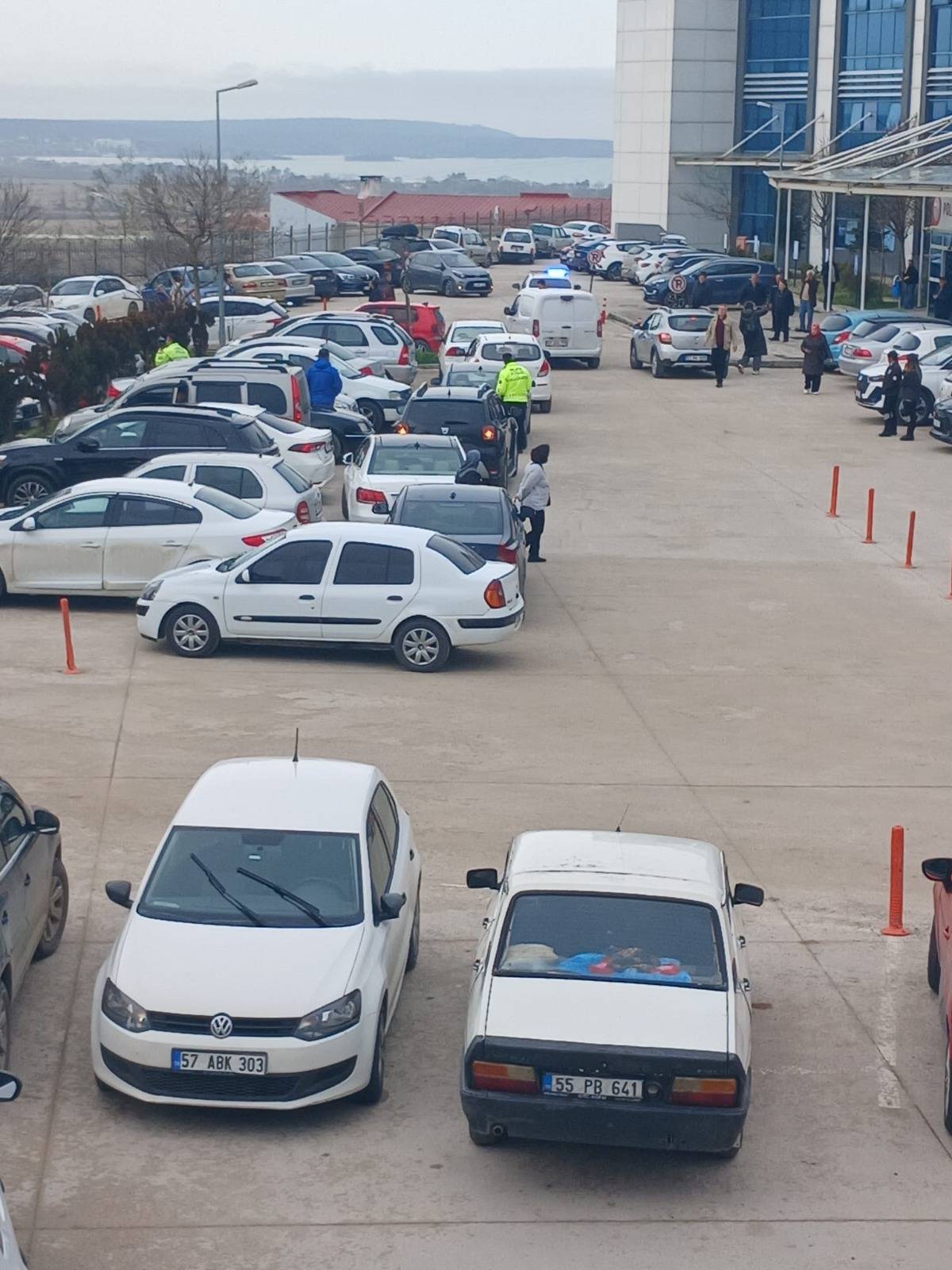 Sinop'ta trafik kaosu, polis müdahale etmek zorunda kaldı