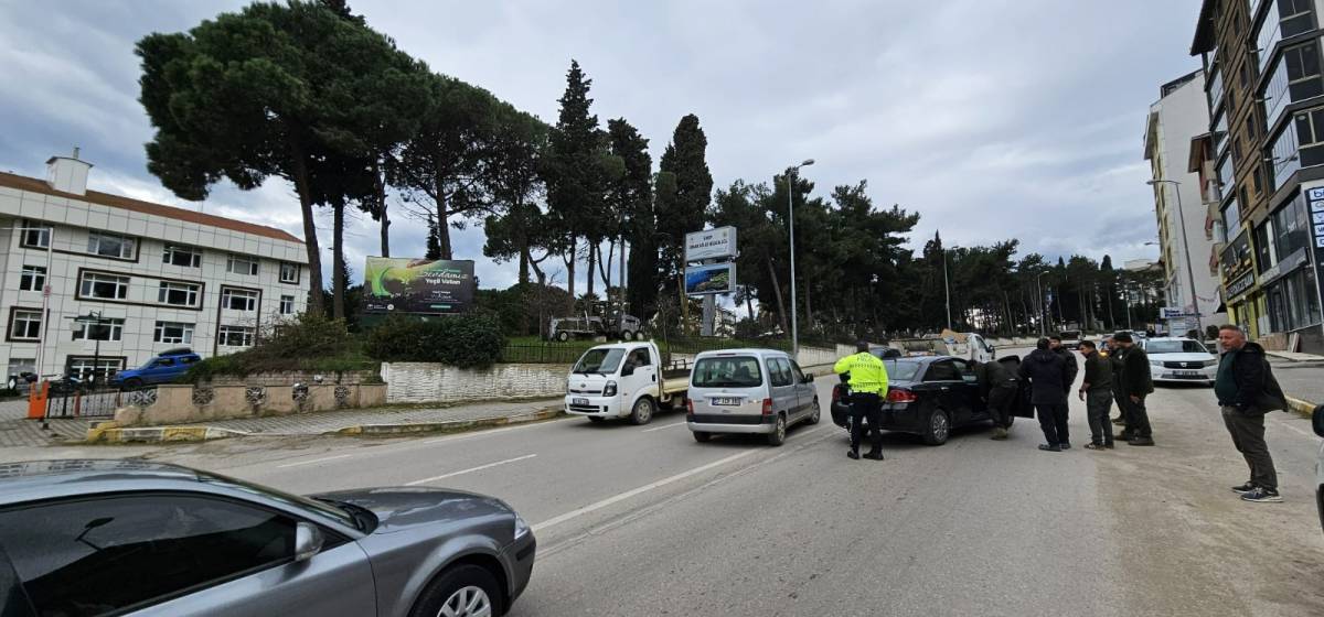 Sinop'ta teknik arıza trafiği kilitledi