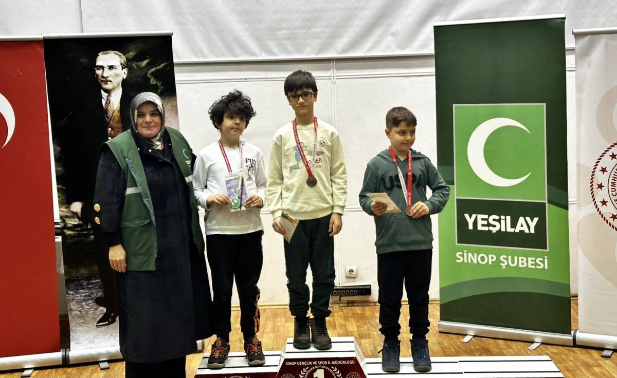 Sinop'ta Satranç Turnuvası düzenlendi