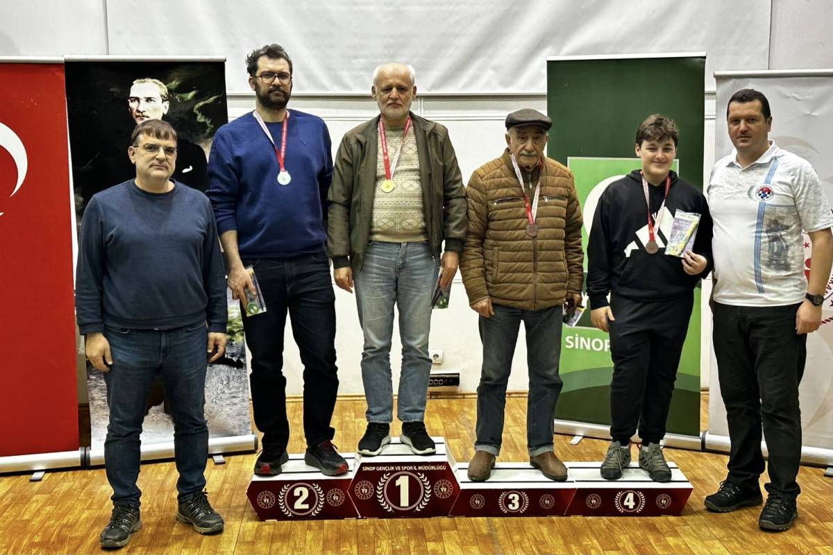 Sinop'ta Satranç Turnuvası düzenlendi