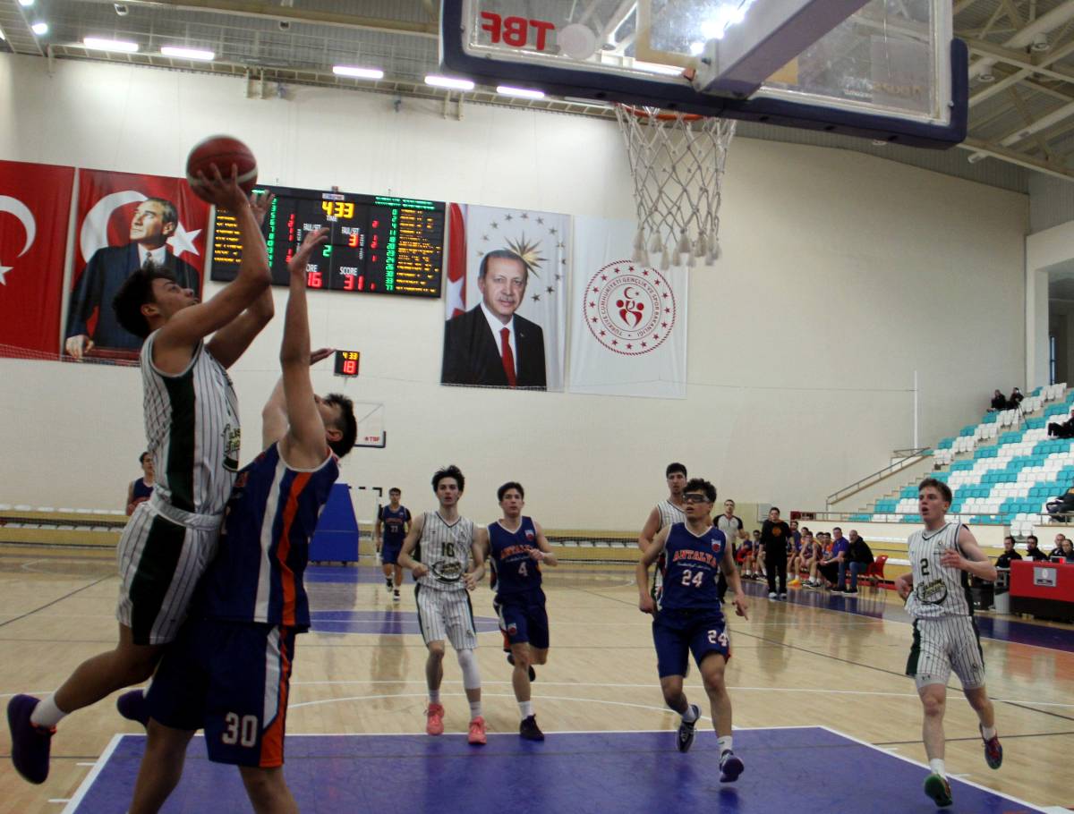 Sinop'ta 18 Yaş Altı Erkekler Anadolu Şampiyonası tamamlandı