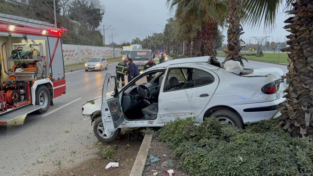 Alkolden işlem gördü direksiyona geçip kaza yaptı: 4 yaralı