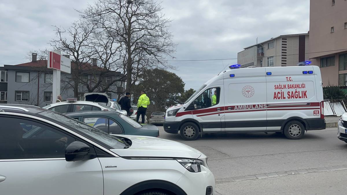 Sinop’ta elektrikli motosiklet devrildi: 1 yaralı