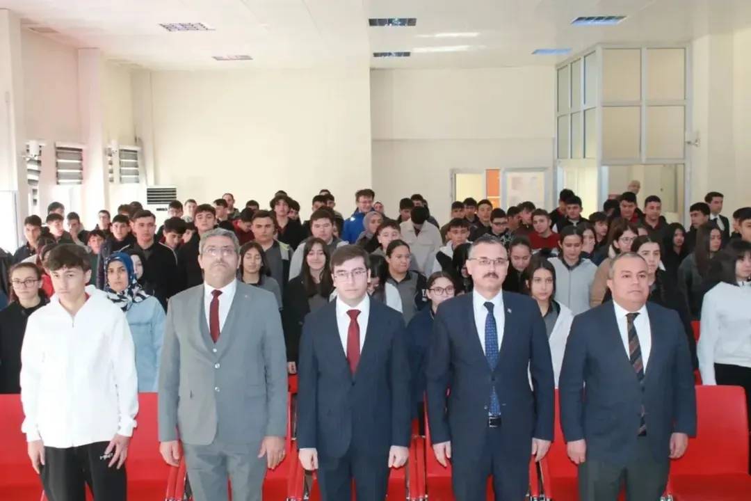 Boyabatlı Şehit Tayyareci Nuri bey anıldı