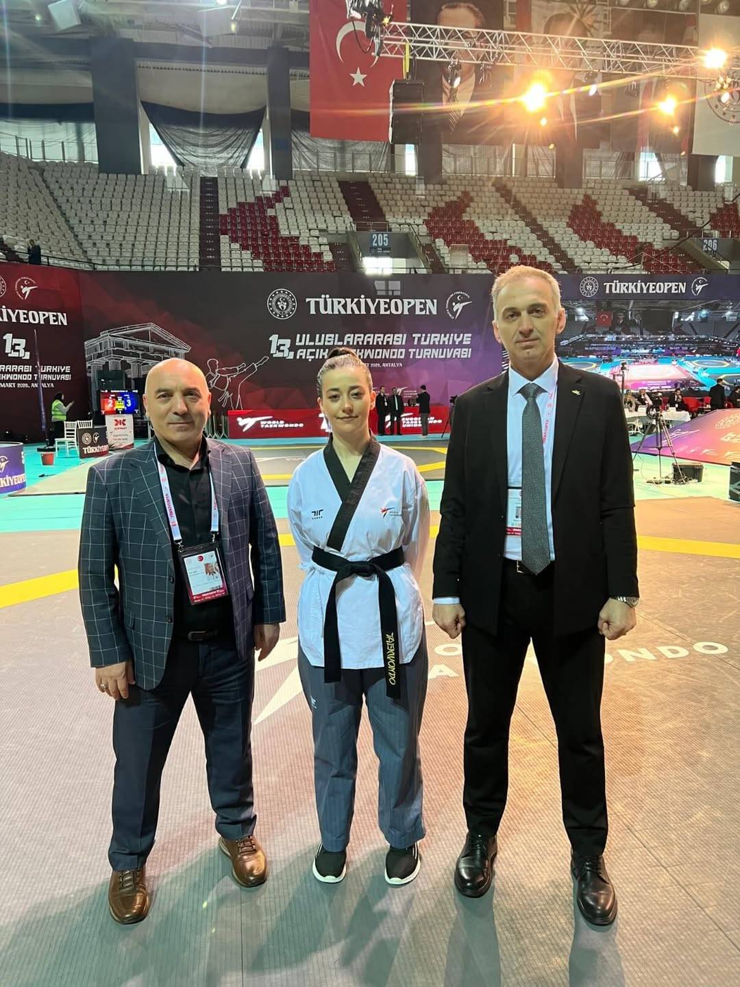 Sinoplu milli sporcu Antalya'da zirvede: Gizem Bayrak şampiyon