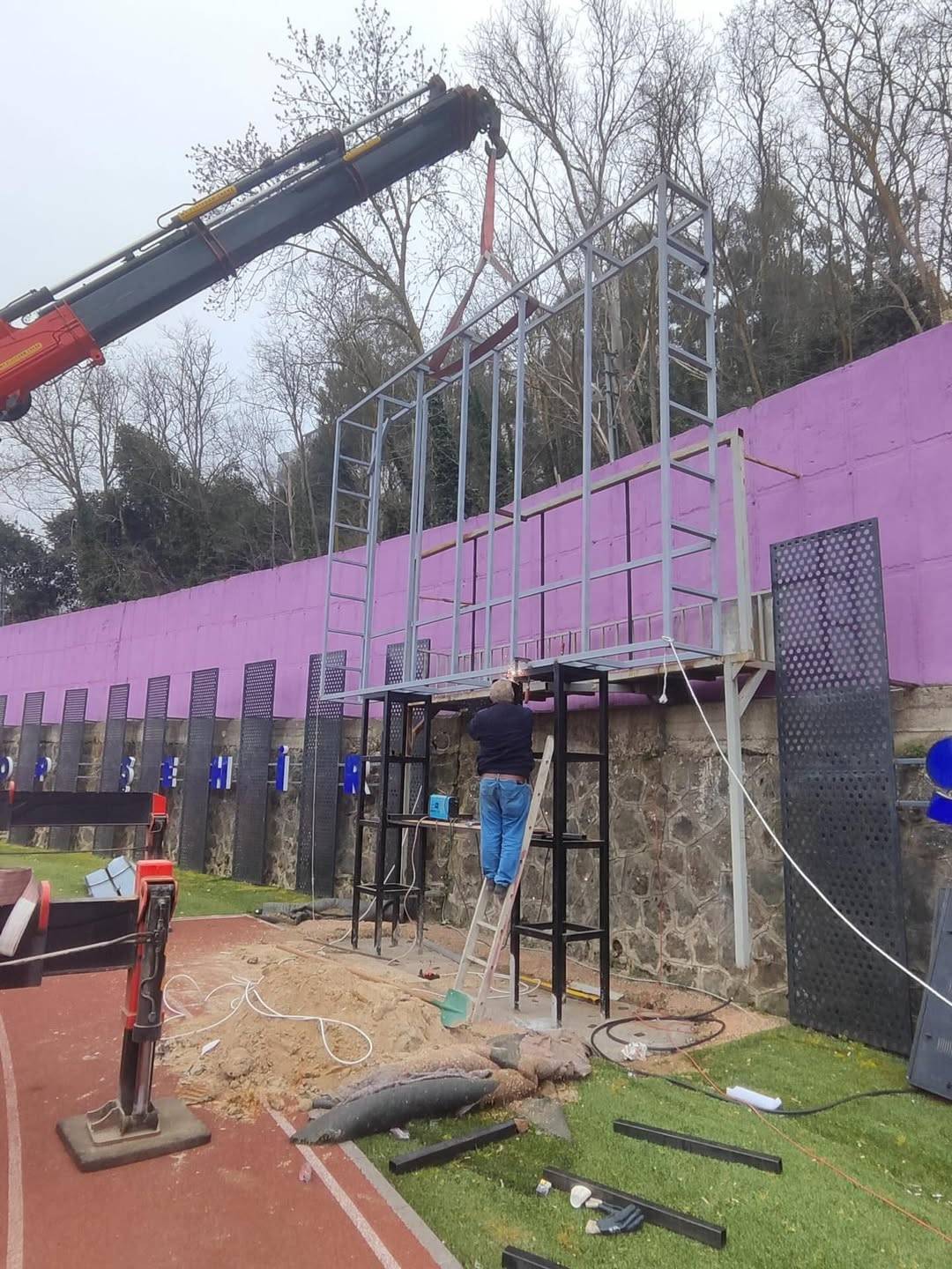 Sinop, milli maça hazırlanıyor: Dev skorbord monte edildi