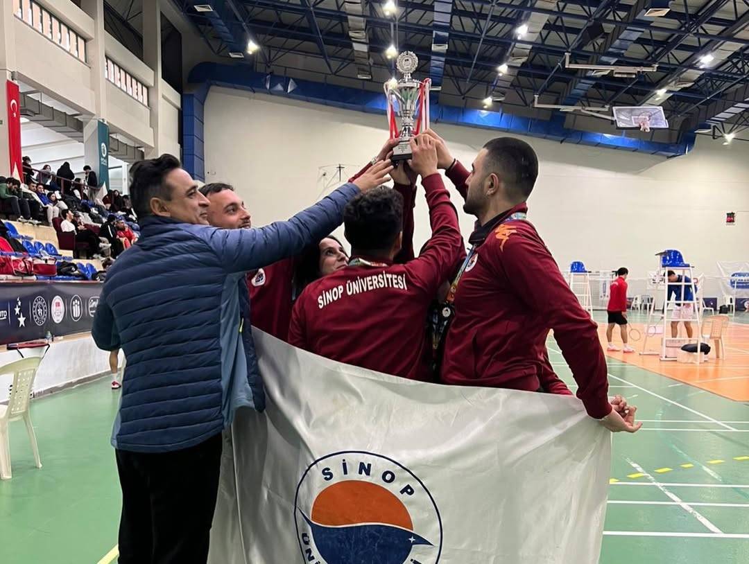 Sinop Üniversitesi Badminton takımı Süper Lig’e yükseldi