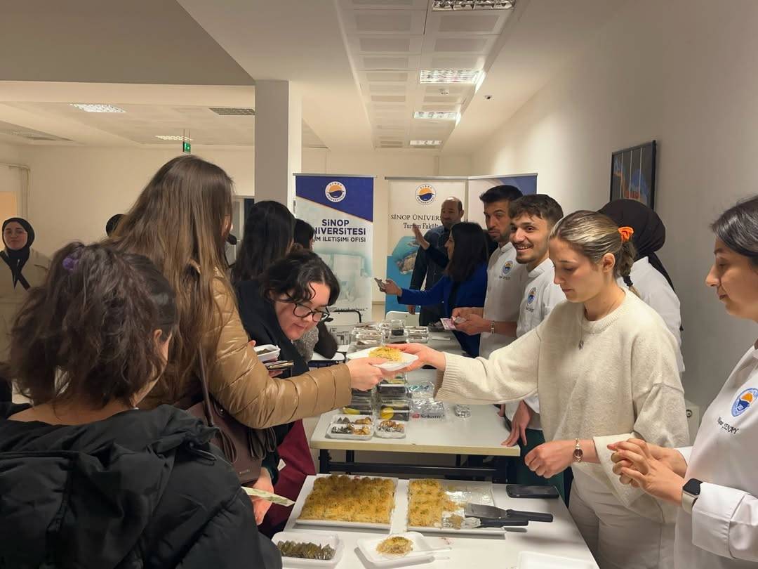 Gastronomi öğrencilerinden uygulama mutfağına kermes desteği