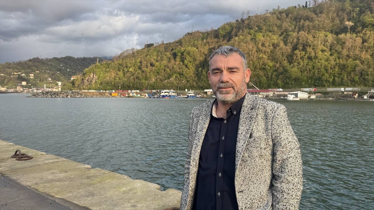 Palamudun üzdüğü Karadenizli balıkçıları hamsi mutlu etti