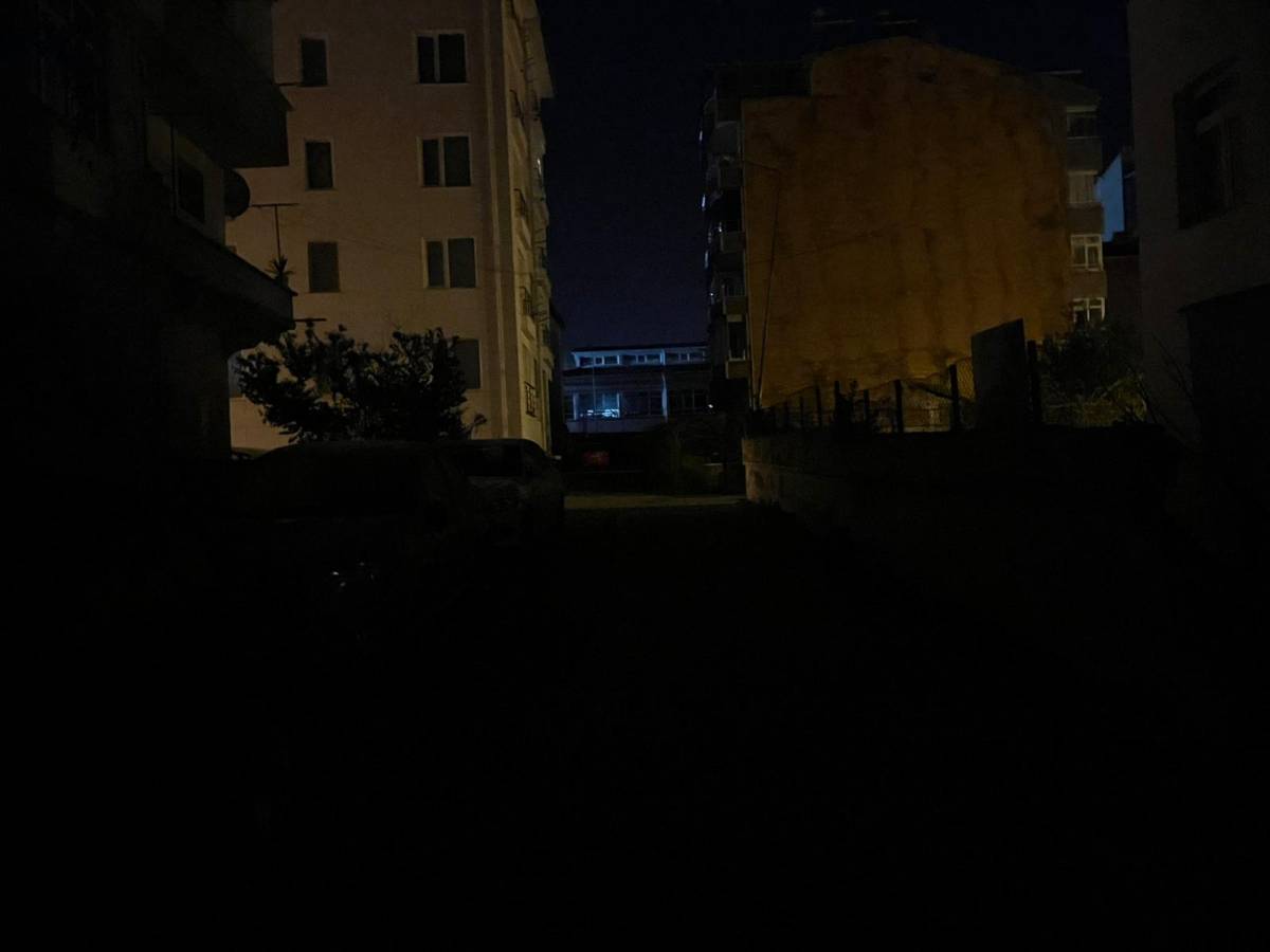 Sokak lambaları yanmadı, mahalleli mağdur oldu