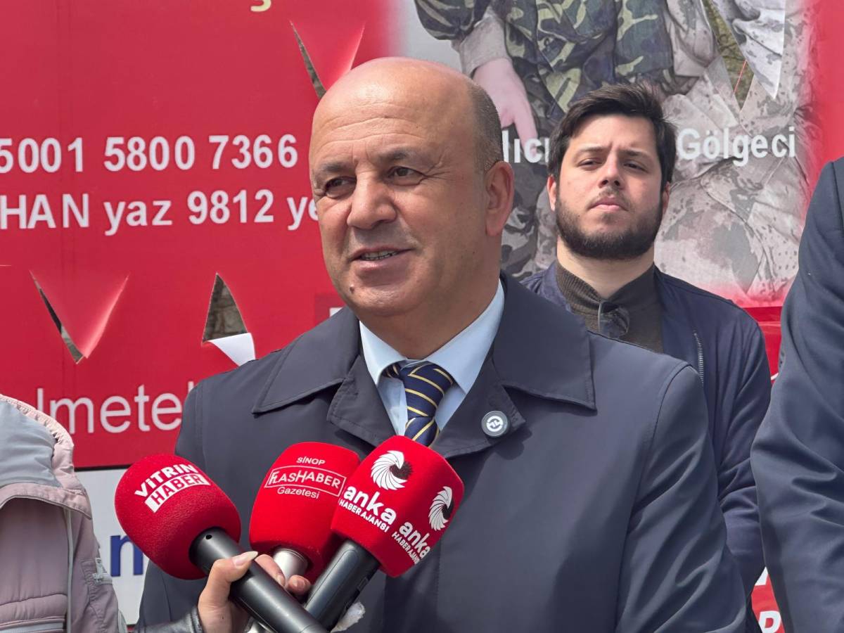 DMD hastası Metehan bebek için destek nöbeti CHP İl Başkanlığı'nda