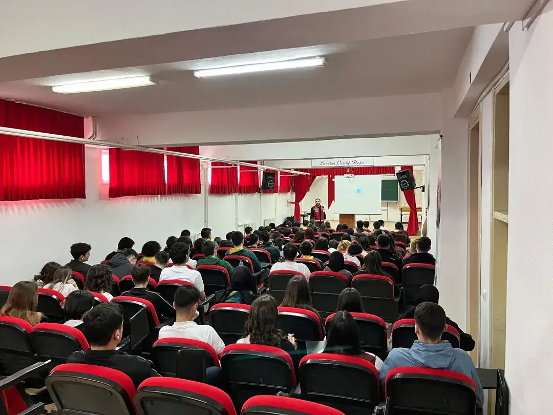 Sinop’ta öğrencilere ‘nezaket’ ve ‘dijital güvenlik’ eğitimi