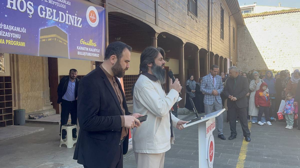 Sinop'ta hacı adayları dualarla uğurlandı